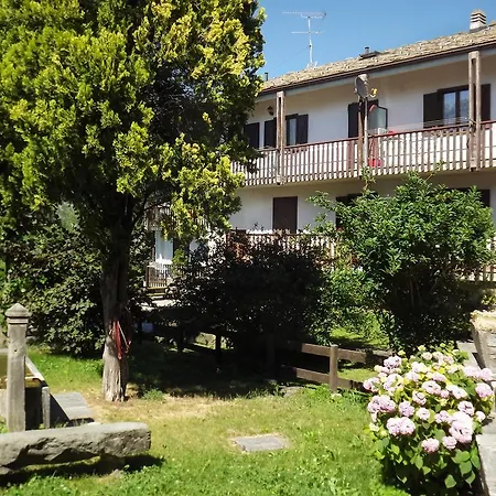 La Tana Dei Pinguini Appartement Saint Marcel